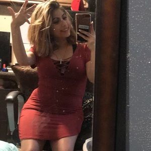 Meet your Posher, Leila